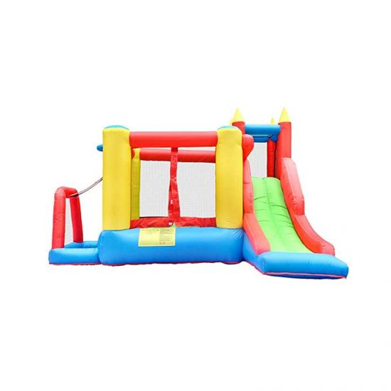 Castillo inflable pequeño para exteriores con tobogán y aro de baloncesto