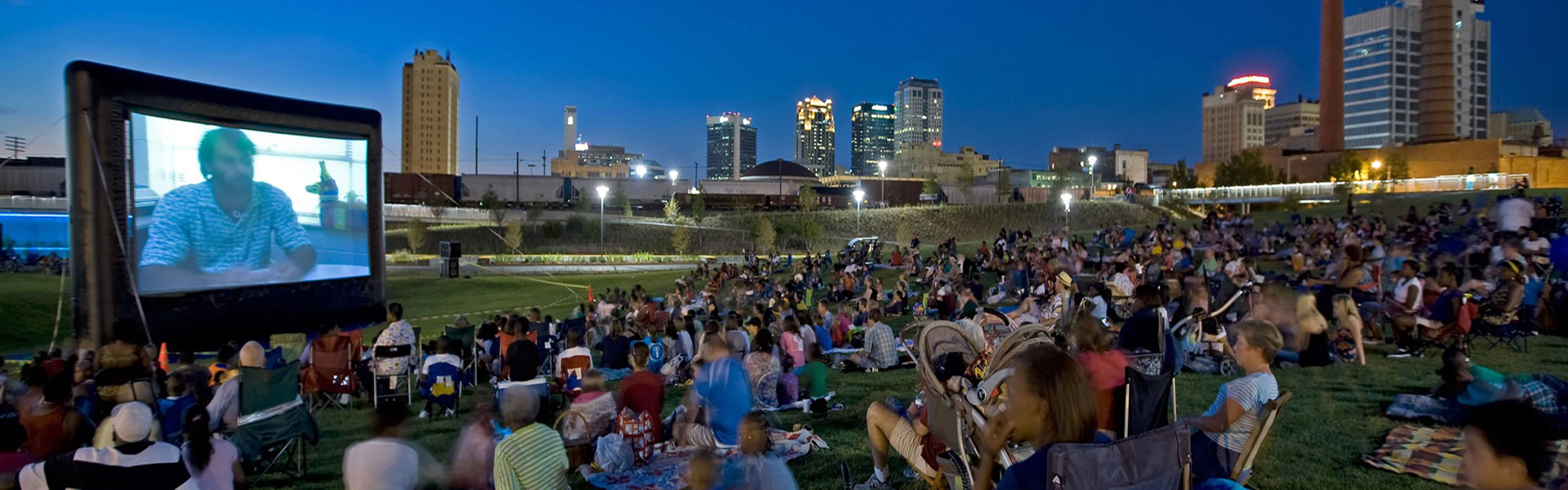 inflatable movie screen